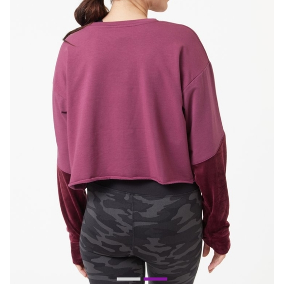 Cropped oversized SPLENDID scarlet velvet trim thumb hole sweatshirt large - Picture 2 of 2